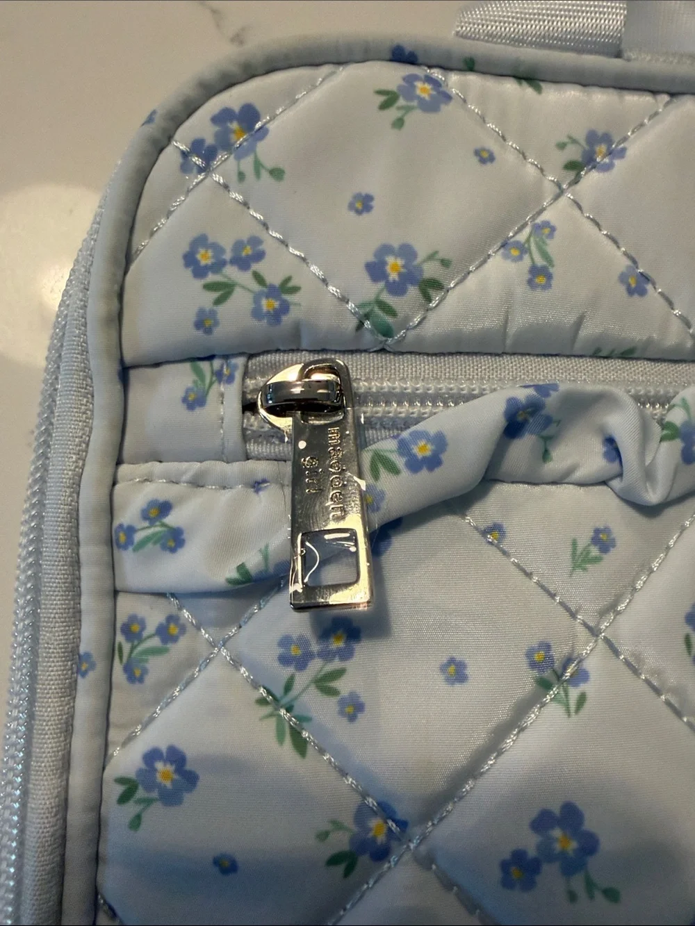 Madden Girl White Quilted Floral  Soft Shell Lunchbox with Light Blue Flowers